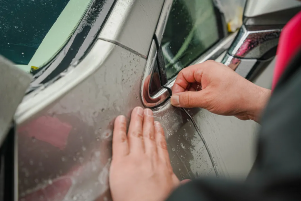 恢弘氣度&mdash;&mdash;雷克薩斯RX300 羅利普斯隱形車衣施工案例