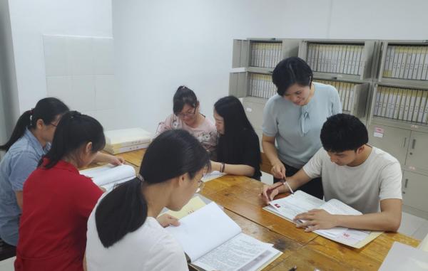 大學生生活費給多少合適?看看不同地區排名,家長再做打算也不遲 大學生生活費給多少合適?看看不同地區排名,家長再做打算也不遲