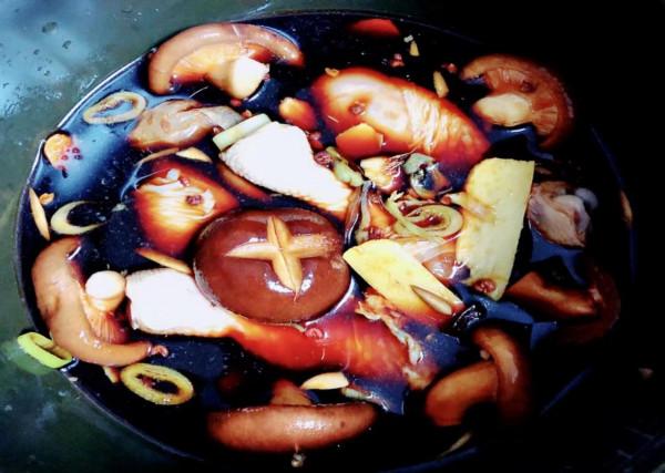 無油香菇雞腿飯，好吃又營養，香氣誘人！超級美味