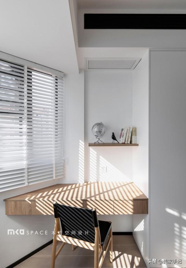 福建夫婦107㎡家火了，僅憑一個客廳就圈粉無數，空間利用率超高