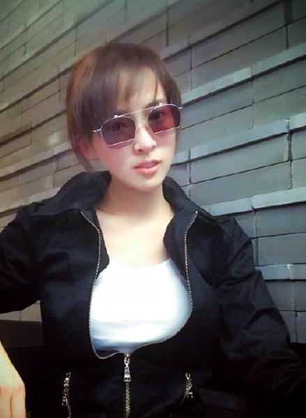 眾星齊聚人民大會堂，亮相新聞聯播，劉昊然黃曉明前排就坐