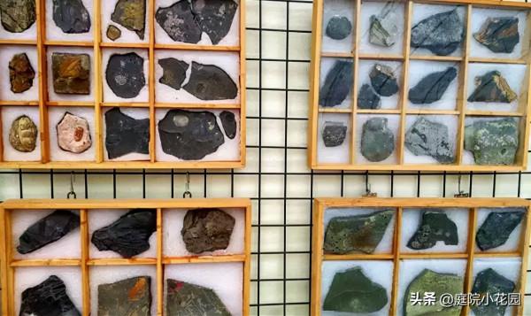 他賣掉城裡的房子，包了個山頭，打造集裝箱陽光房、小木屋、花園