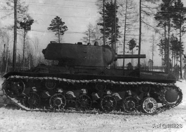 大口徑支援—122mm KV-9重型坦克 大口徑支援—122mm KV-9重型坦克