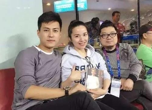 靳東：在父母離異的陰影下長大，離過婚的女人更應該被愛