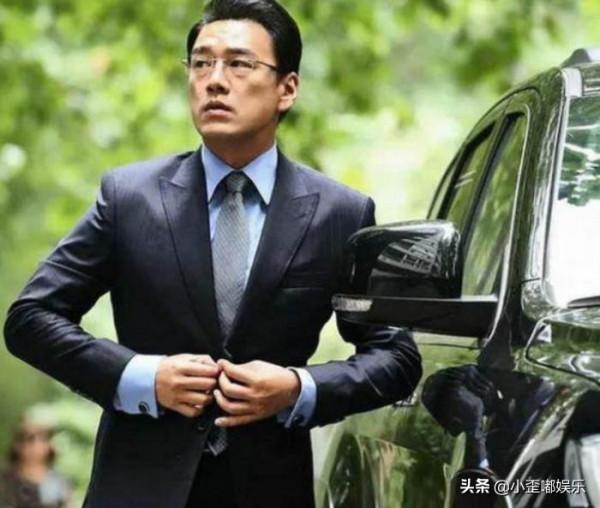 “霸道總裁”別硬演，用力過度又油又土，有人站那就是人間富貴竹