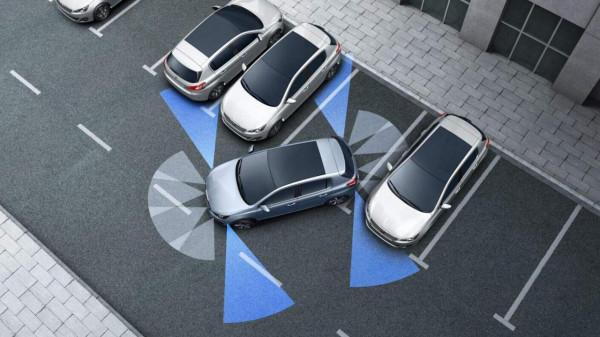 百度摘得自動駕駛桂冠，谷歌提出質疑，中國3家公司挺進前五