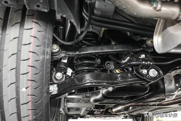 設計超前、配置先進,運動版車型更增色,長安UNI-T競爭力分析 設計超前、配置先進,運動版車型更增色,長安UNI-T競爭力分析