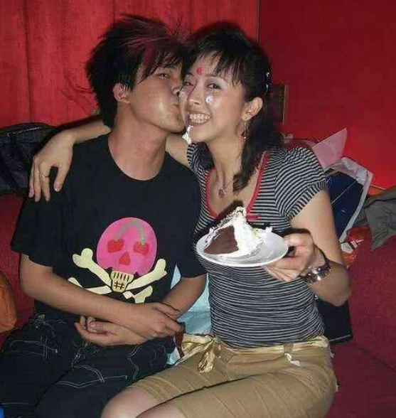 黃小蕾：被大張偉拒絕後，因一頓飯嫁富豪，閃婚生女被迪士尼拉黑