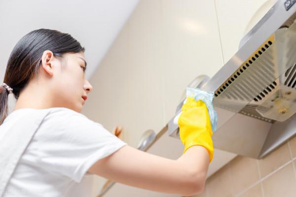 這些清洗妙招送給你,讓家裡廚房不再油膩,拿走不謝哦 這些清洗妙招送給你,讓家裡廚房不再油膩,拿走不謝哦