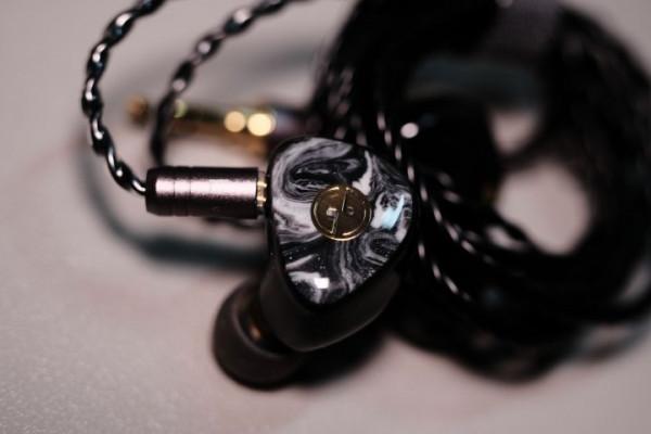 「感狩」新戰機 - 天天動聽 Tinhifi T3 Plus 入耳式耳機