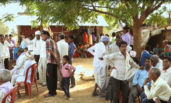 印度窮人的攀比風有多嚴重？貸款辦喪宴，為排面請3000陌生人吃飯
