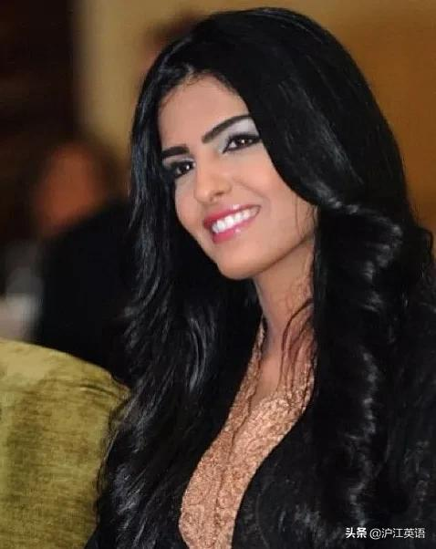 18歲與王子一見鍾情,美到國家為她改法律? 18歲與王子一見鍾情,美到國家為她改法律?