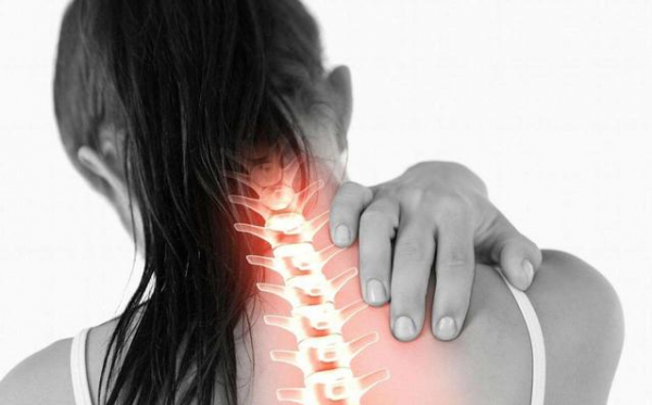 長期熬夜玩手機，會對身體造成這5大“危害”，望儘早改正