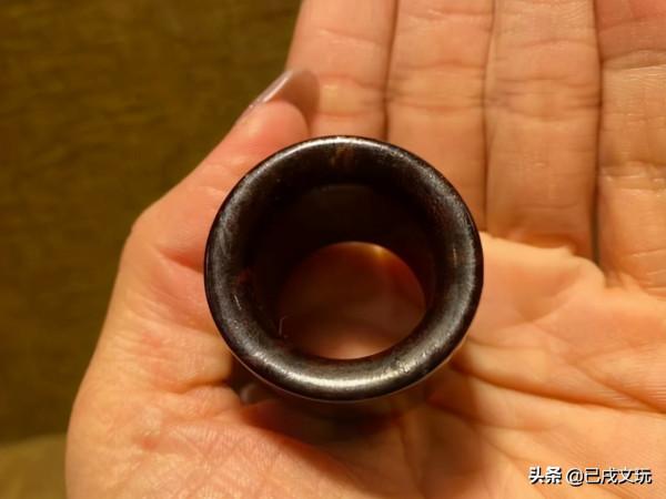 老犀角一克5塊錢?北京古玩街商販可真敢賣? 老犀角一克5塊錢?北京古玩街商販可真敢賣?