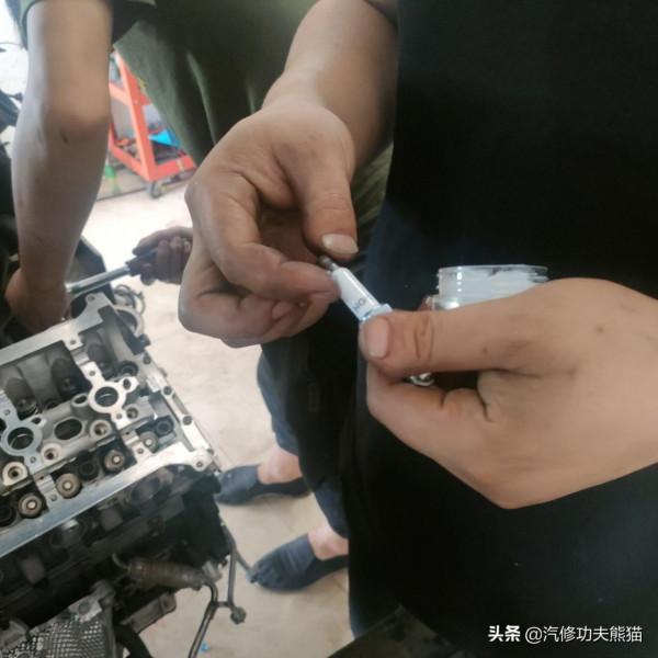 你們的奧迪燒機油是怎麼修的，我覺得這臺奧迪Q5燒機油的修法才對