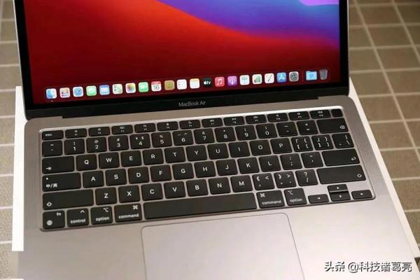 聯想拯救者系列R9000P，能不能拯救他自己？與Macbookair相比較呢