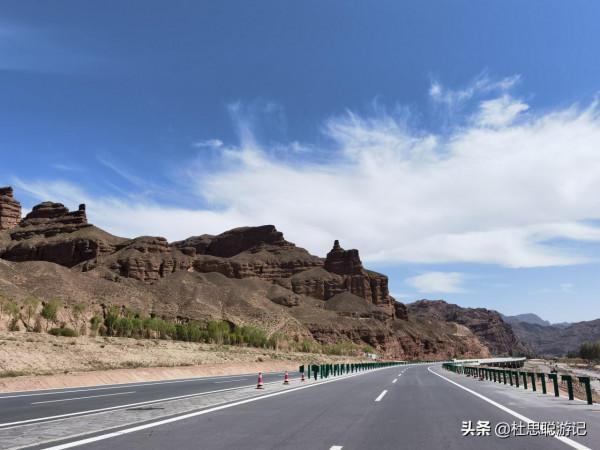 漢EV自駕甘肅，免費停車的充電樁最方便，參觀亞洲最大室內臥佛