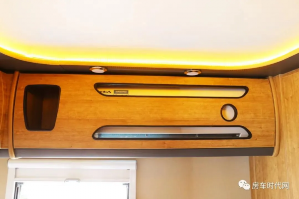 中道「峻道系列」陽臺款房車丨可移動的“露臺”＋內外兩用廚房