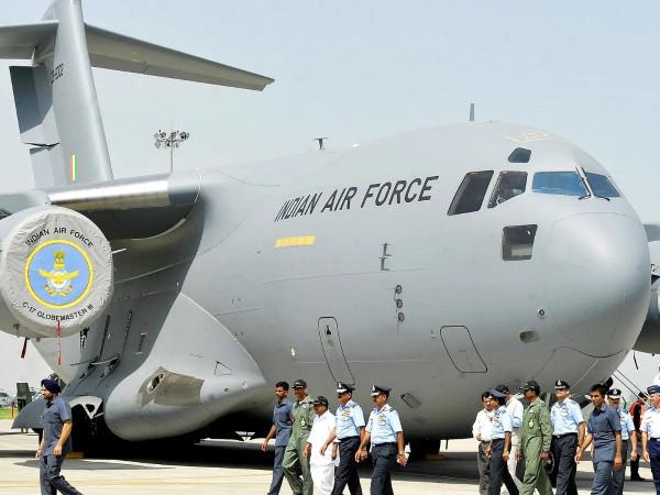 C-17“環球霸王”III運輸機圖集（200圖）
