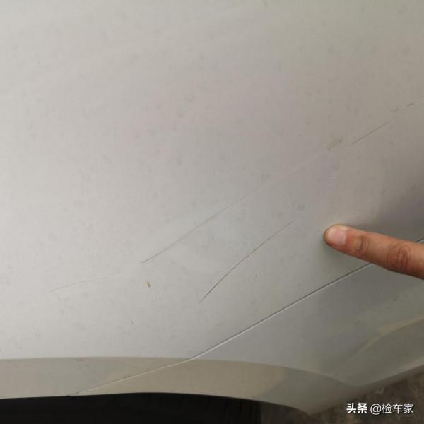 6萬多買輛才開四年的大眾寶來,扒開膠條讓人痛惜,賣家套路深 6萬多買輛才開四年的大眾寶來,扒開膠條讓人痛惜,賣家套路深