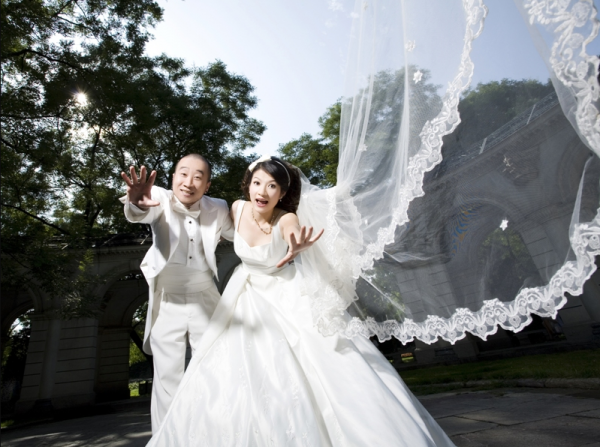 陳燕琳：老公是李彧，公公是李保田，畢業就結婚生一雙兒女很幸福