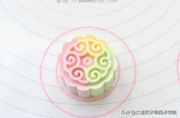 「米月餅」無用烤箱就能學，清甜不油膩，比傳統月餅好吃更健康