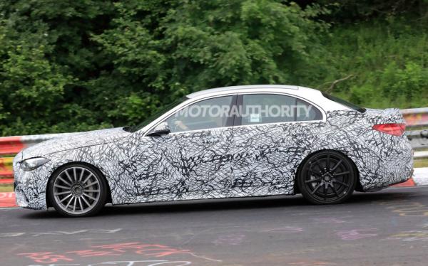 2023款賓士C63AMG諜照曝光 2.0升渦輪增壓直列-4將取代4.0升V-8
