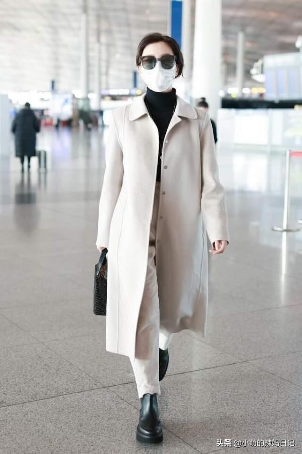 40、50歲的女人，儘量別穿“藏藍色”！多穿這些“氣質色”，更美