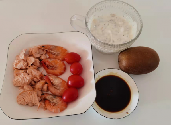 減肥第13天-一邊讀徐鳳年，一邊吃滷牛肉