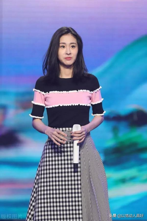 4位未婚女歌手，經歷告訴人們，女人都要給自己留3條後路才好