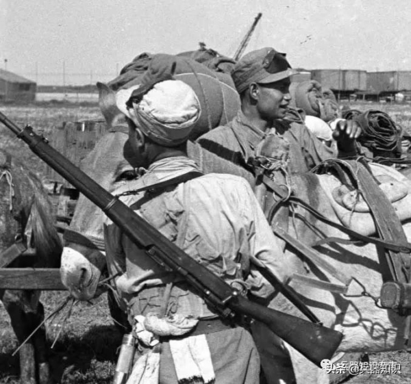 志願軍為啥可以熟練使用美式槍械?早在開戰前就很熟悉 志願軍為啥可以熟練使用美式槍械?早在開戰前就很熟悉