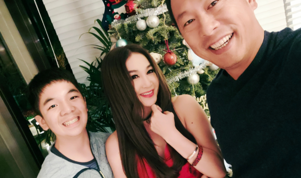 10個明星家庭過聖誕：有人發全家福曬孩子，有人曬聖誕樹曝光豪宅