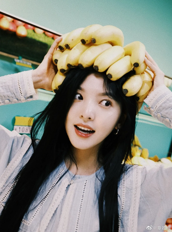 周也清冷，王楚然大氣，這屆小花終於有了辨識度 | 年終總結系列