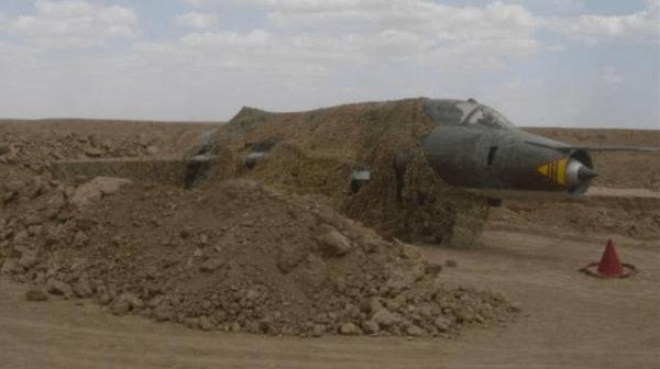 伊國總統為何下令把戰機埋進沙子裡當“古董”? 伊國總統為何下令把戰機埋進沙子裡當“古董”?