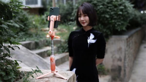 OPPO Find X3 Pro拍攝的“最佳伴侶”?智雲釋出SMOOTH-X2穩定器 OPPO Find X3 Pro拍攝的“最佳伴侶”?智雲釋出SMOOTH-X2穩定器