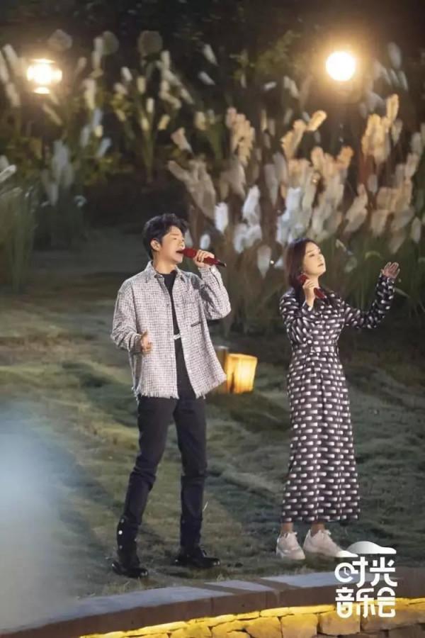 《時光音樂會》：致敬永遠25歲的譚詠麟，此“校長”非彼“校長”