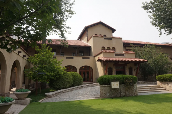 全域旅遊 | 猜猜小洋樓有多少種顏色？