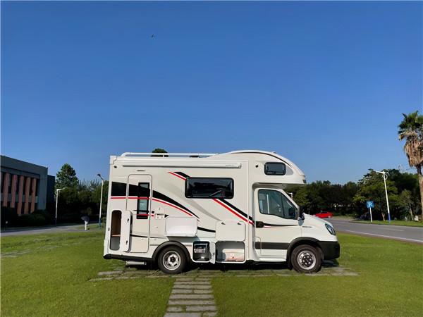 41&period;49W最具價效比國六依維柯房車，新吉奧雲遊系列側拓展