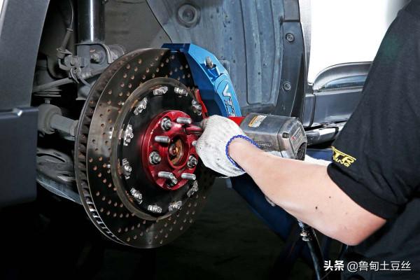 「轂銳馳」多活塞卡鉗安裝15大步驟任何細節都不能馬虎