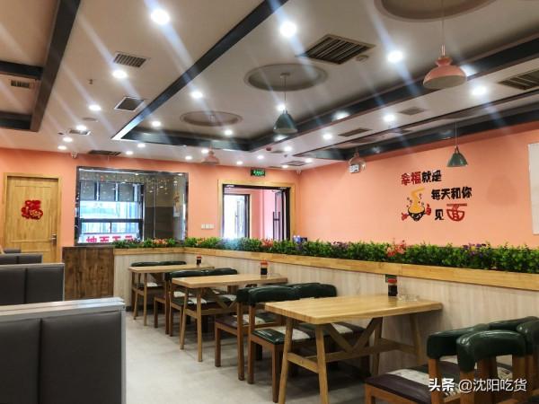 大肉面大骨面煮雞架,賣相好,價格廉,可我吃著不香啊 大肉面大骨面煮雞架,賣相好,價格廉,可我吃著不香啊