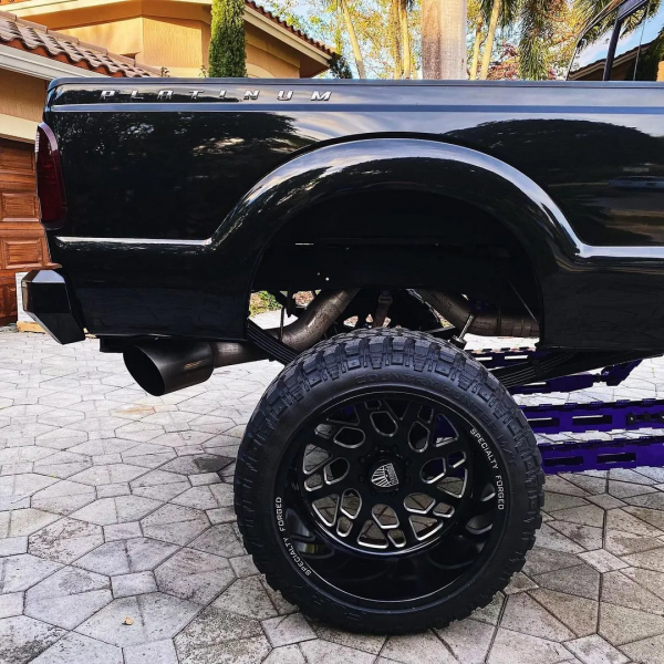 「圖集」皮卡改裝｜這大皮卡搞得酷不酷