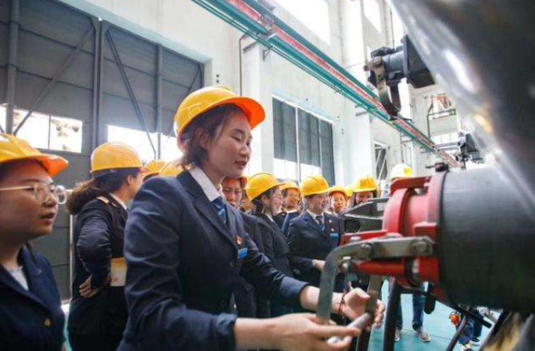 鐵路集團開始招聘，無需參加筆試，符合條件面試透過即可上崗