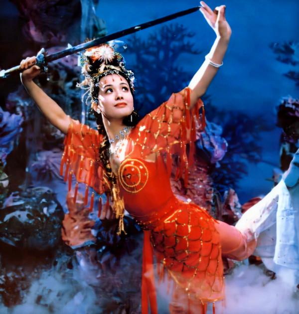 別的演員只是扮仙女漂亮，她們簡直就是神仙本人下凡來