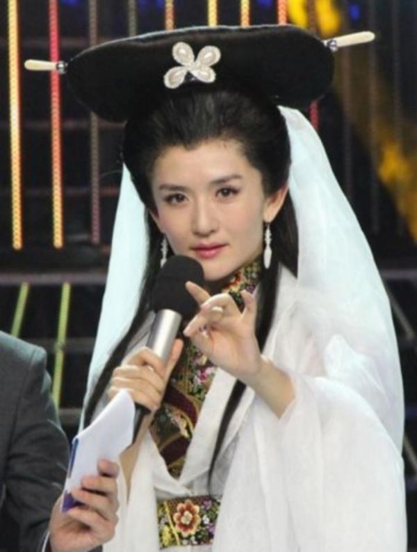 謝娜,還有機會奪回“芒果一姐”的位置嗎? 謝娜,還有機會奪回“芒果一姐”的位置嗎?