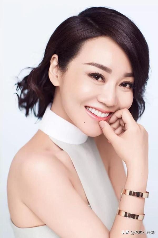 閆妮，風韻猶存，韻味十足