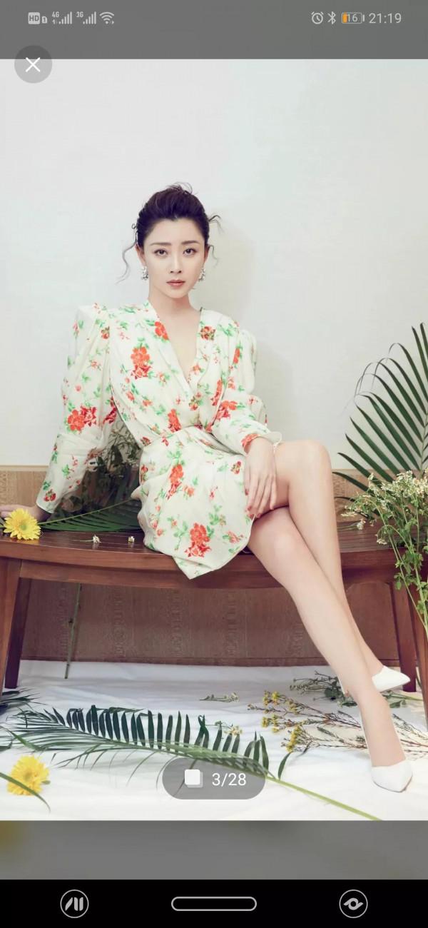 殷桃好美呀!40歲的人了,還是那麼漂亮,喜歡你 殷桃好美呀!40歲的人了,還是那麼漂亮,喜歡你