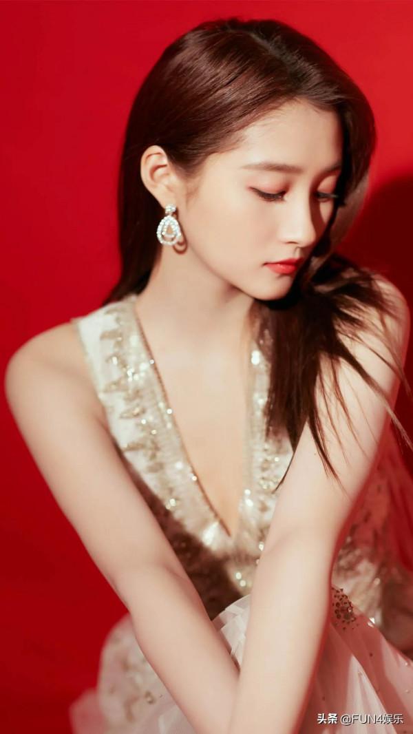 喂,我是關曉彤 喂,我是關曉彤