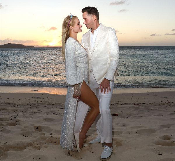 帕麗斯希爾頓要結婚了!將推出《戀愛中的帕里斯》,記錄戀愛歷程 帕麗斯希爾頓要結婚了!將推出《戀愛中的帕里斯》,記錄戀愛歷程