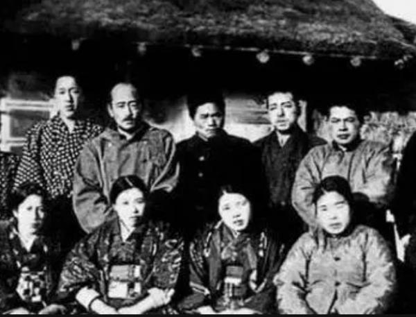 日本戰敗後,在東北的日本人為何把一位中國將軍的名字縫衣服上? 日本戰敗後,在東北的日本人為何把一位中國將軍的名字縫衣服上?