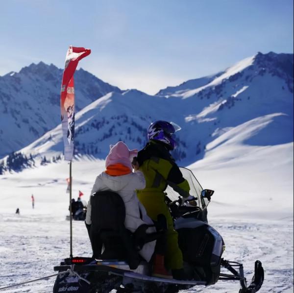 這個冬天，至少要去那拉提一次